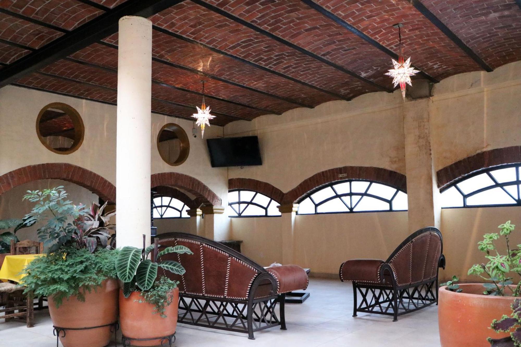 Hotel Castillo Santa Cecilia Tapalpa Esterno foto